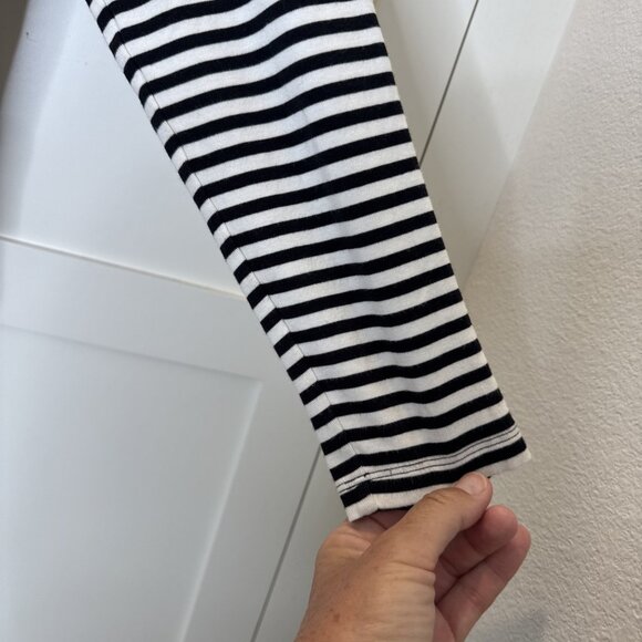 H&M Black & White Striped Ruffle Long Sleeve Top Size Medium - Picture 8 of 15